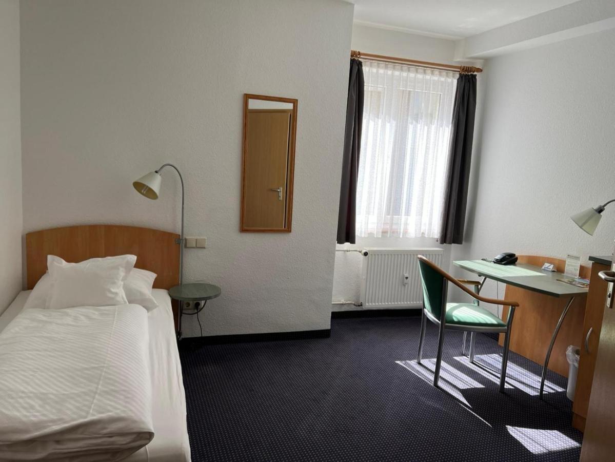 Hotel Baeren Villingen-Schwenningen Room photo